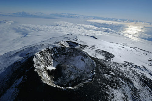 mount-erebus-615